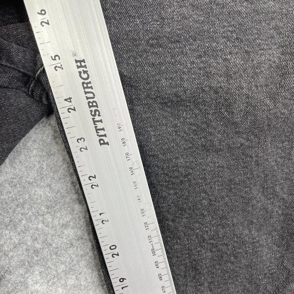 Free People Jeans Size 26 Cropped Black Washed Faded Fray Raw Hem - Picture 5 of 8